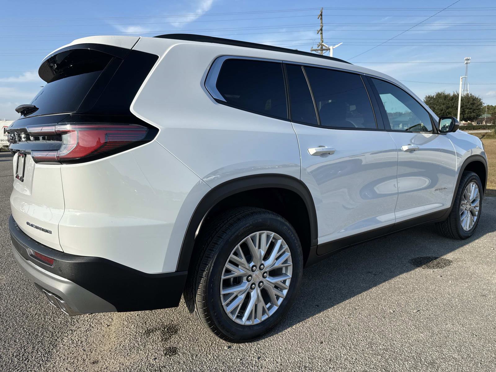New 2026 GMC Acadia Elevation image 3