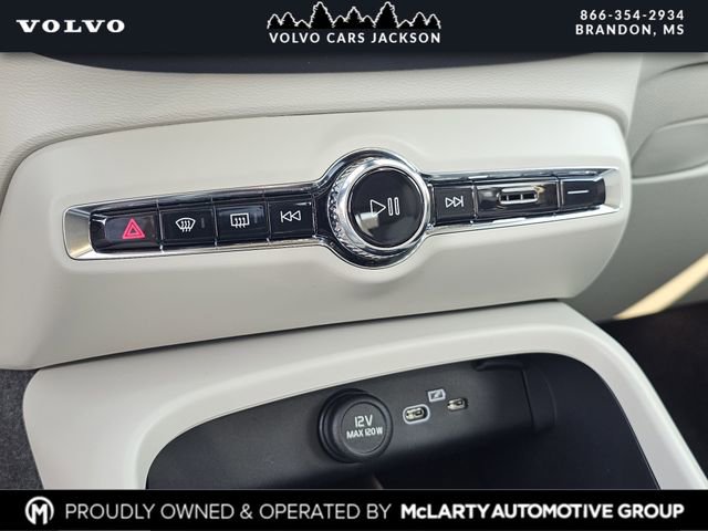 New 2026 Volvo XC40 B5 Plus w/ Protection Package Premier image 21