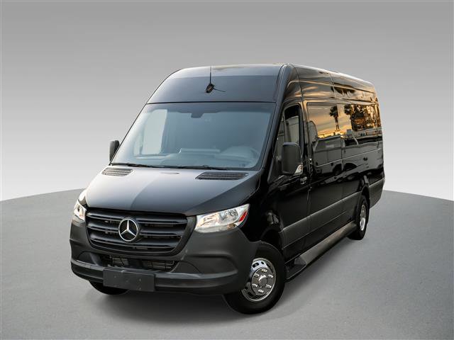 Used 2019 Mercedes-Benz Sprinter 170 image 1