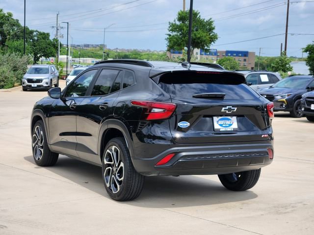 Used 2025 Chevrolet Trax RS w/ Sunroof Package FWD image 5