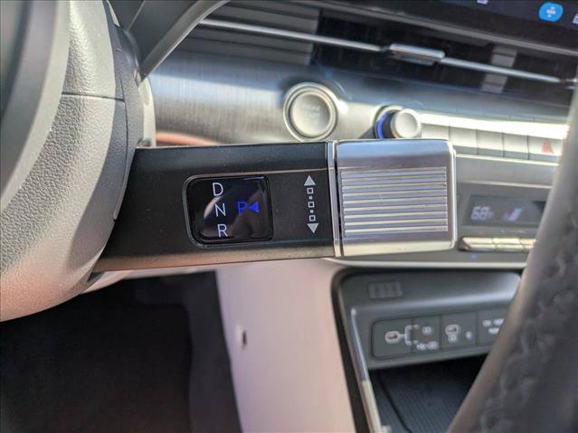 Used 2024 Hyundai Kona Limited FWD image 11