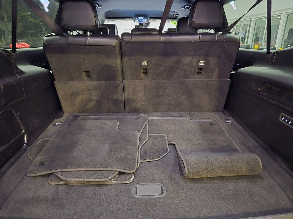 Certified 2024 Jeep Wagoneer L Series II image 42