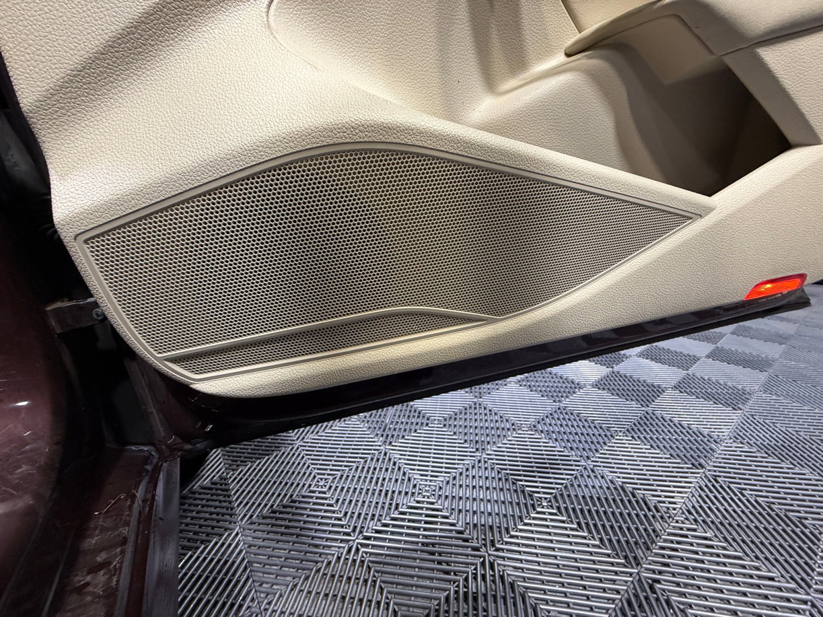 Used 2012 Volkswagen Passat 2.5 SE image 27