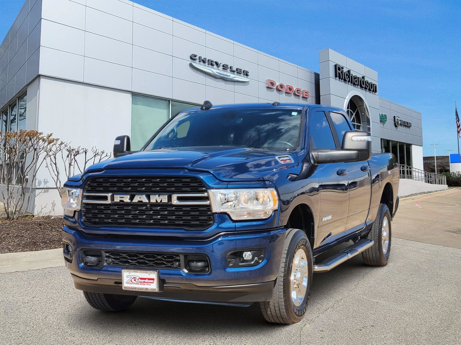 Used 2024 RAM 2500 Big Horn w/ Sport Appearance Package AWD/4WD image 2
