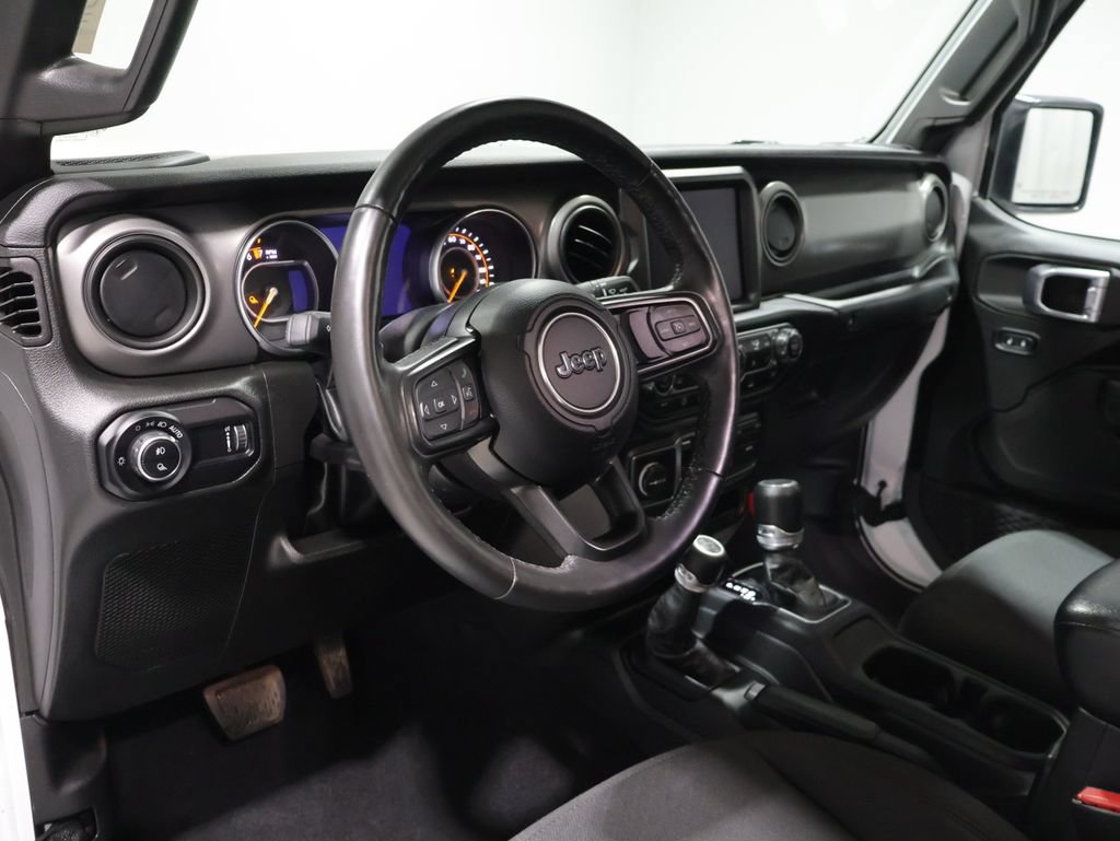 Used 2023 Jeep Gladiator Sport AWD/4WD image 15
