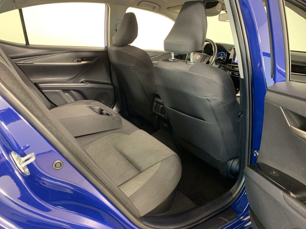 Used 2025 Toyota Camry LE image 35