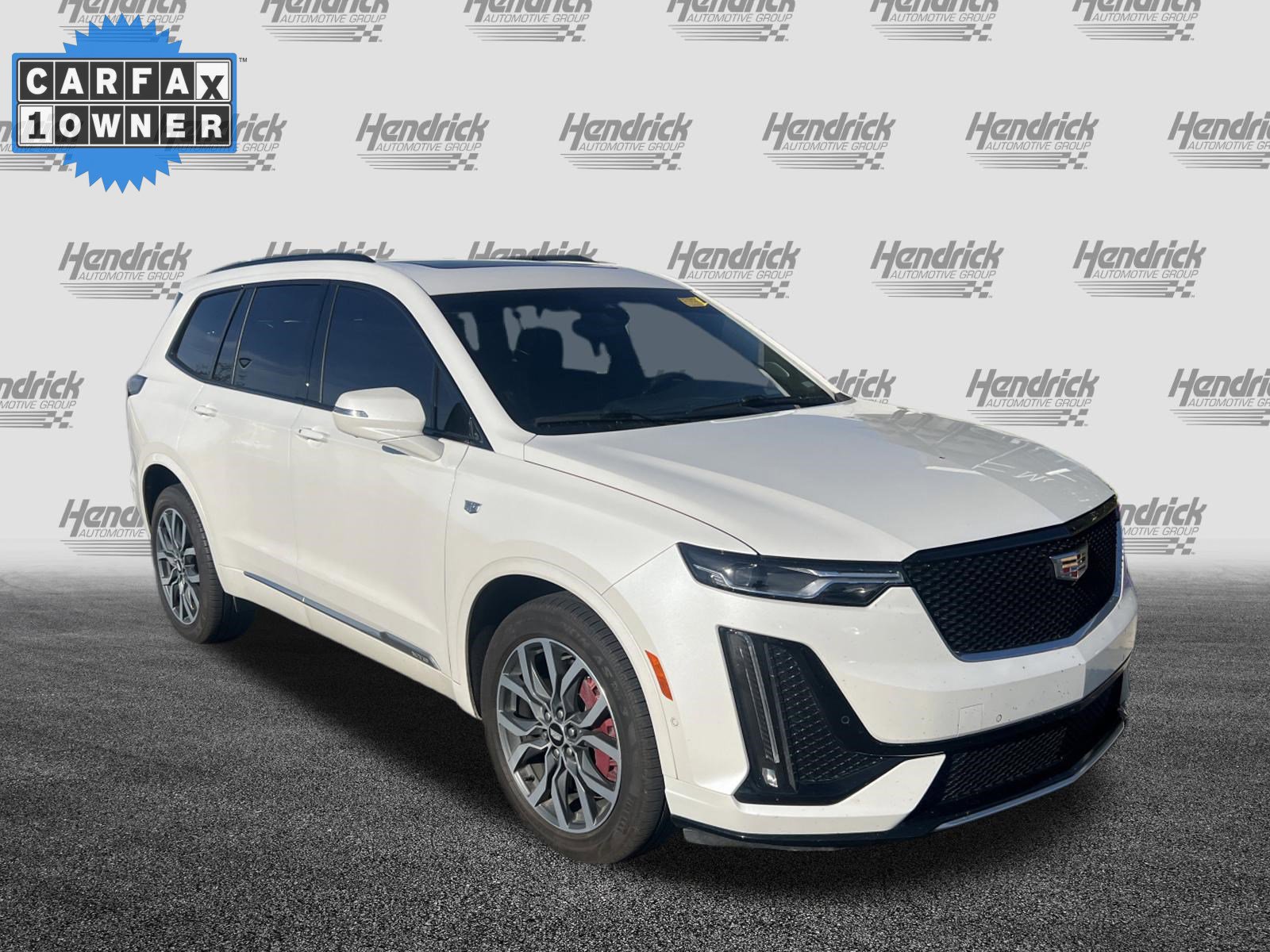 Used 2022 Cadillac XT6 Sport w/ Technology Package image 2