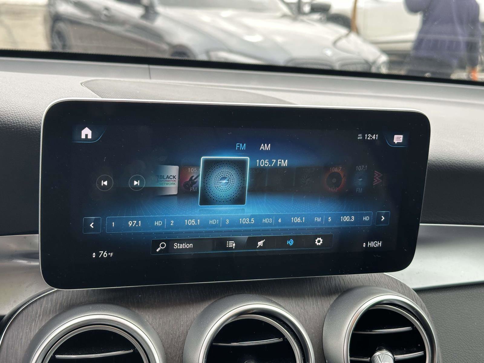 Used 2021 Mercedes-Benz GLC 300 4MATIC image 25