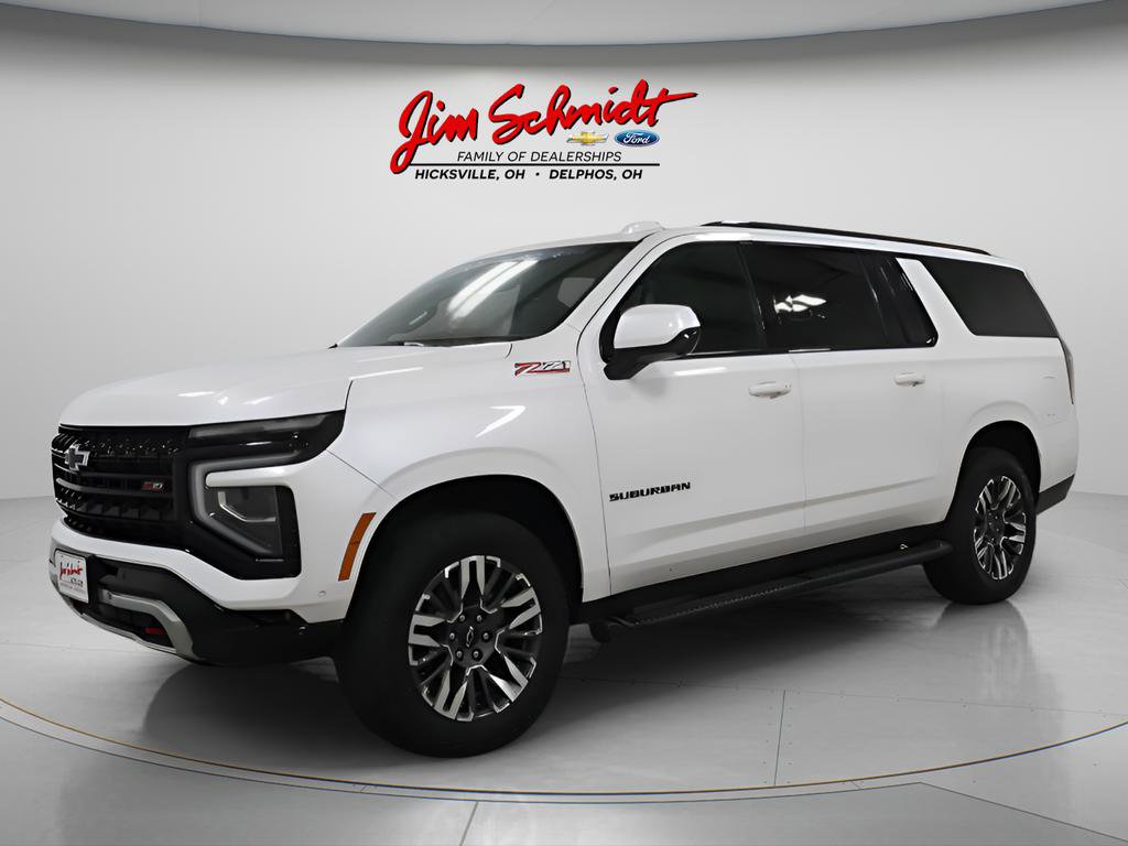 Used 2025 Chevrolet Suburban Z71 image 2