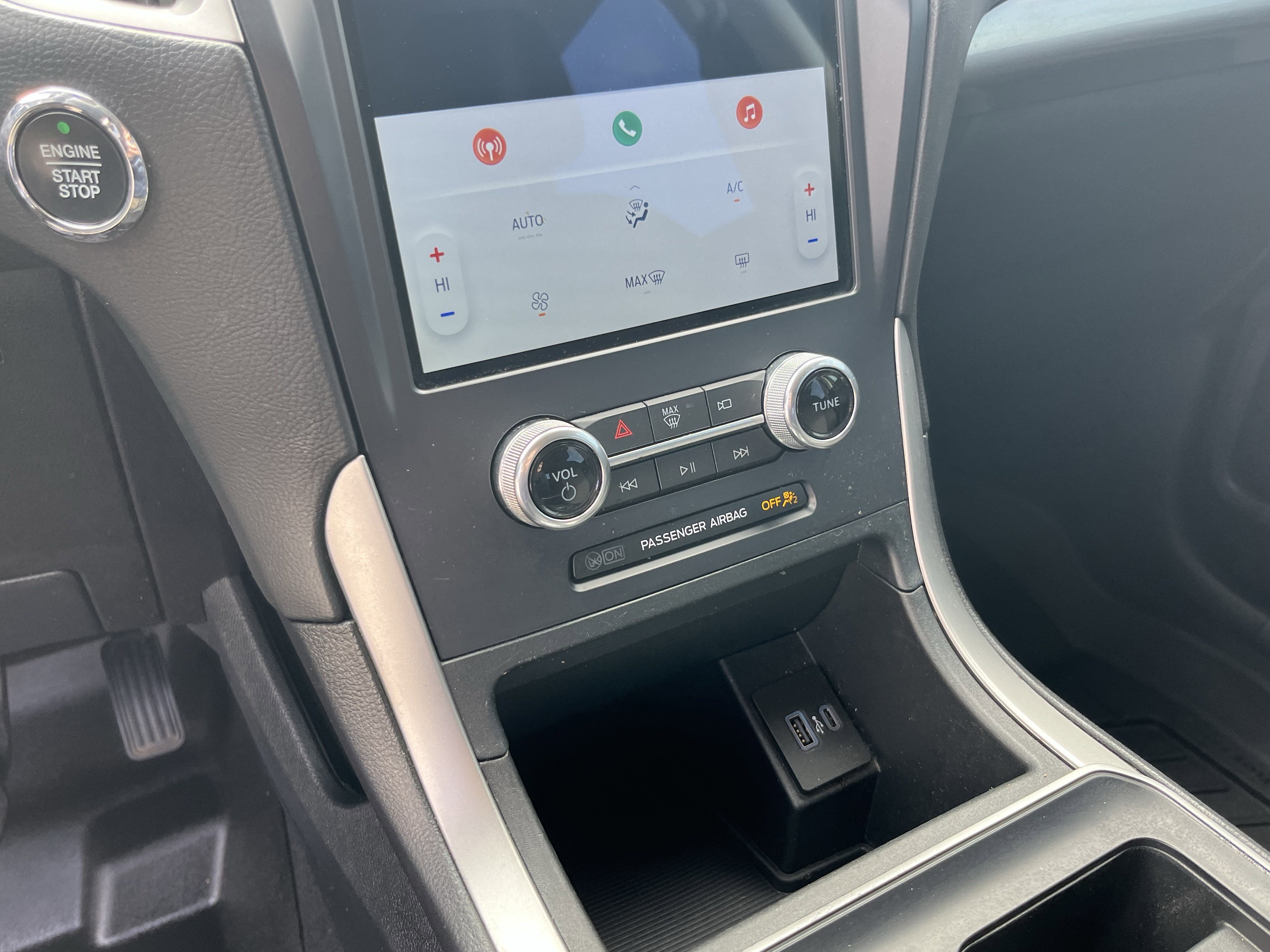 Used 2022 Ford Edge SE w/ Black Appearance Package image 21