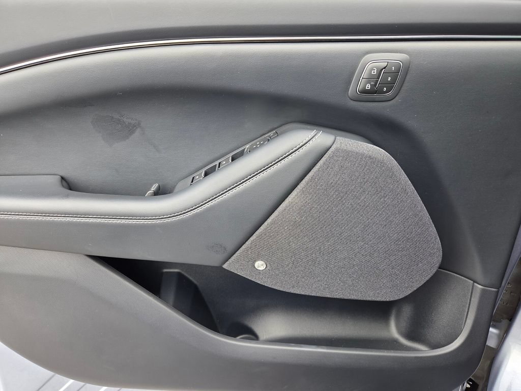 Used 2022 Ford Mustang Mach-E Premium RWD image 23