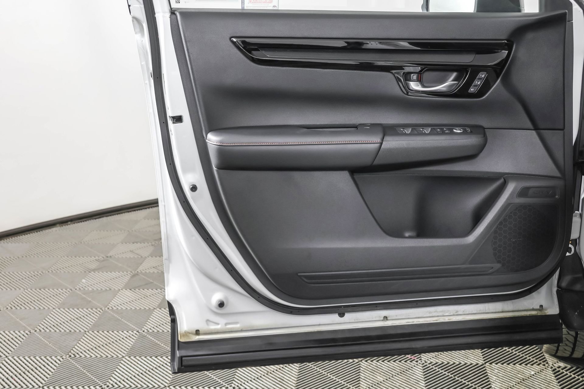 Used 2023 Honda CR-V Sport Touring image 33