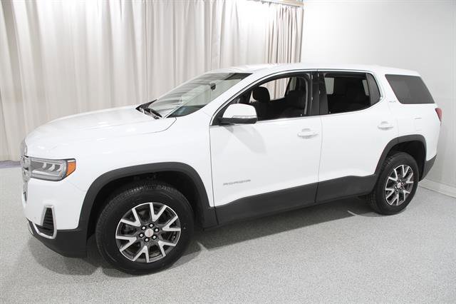 Used 2023 GMC Acadia SLE FWD image 3
