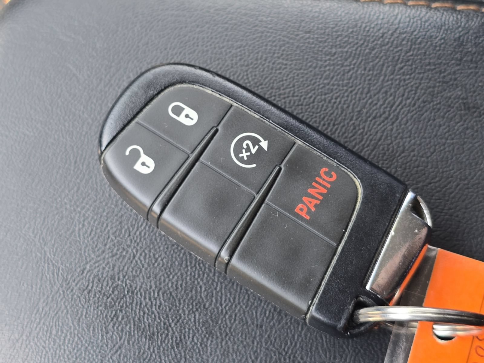 Used 2020 Jeep Compass Latitude w/ Cold Weather Group AWD/4WD image 31