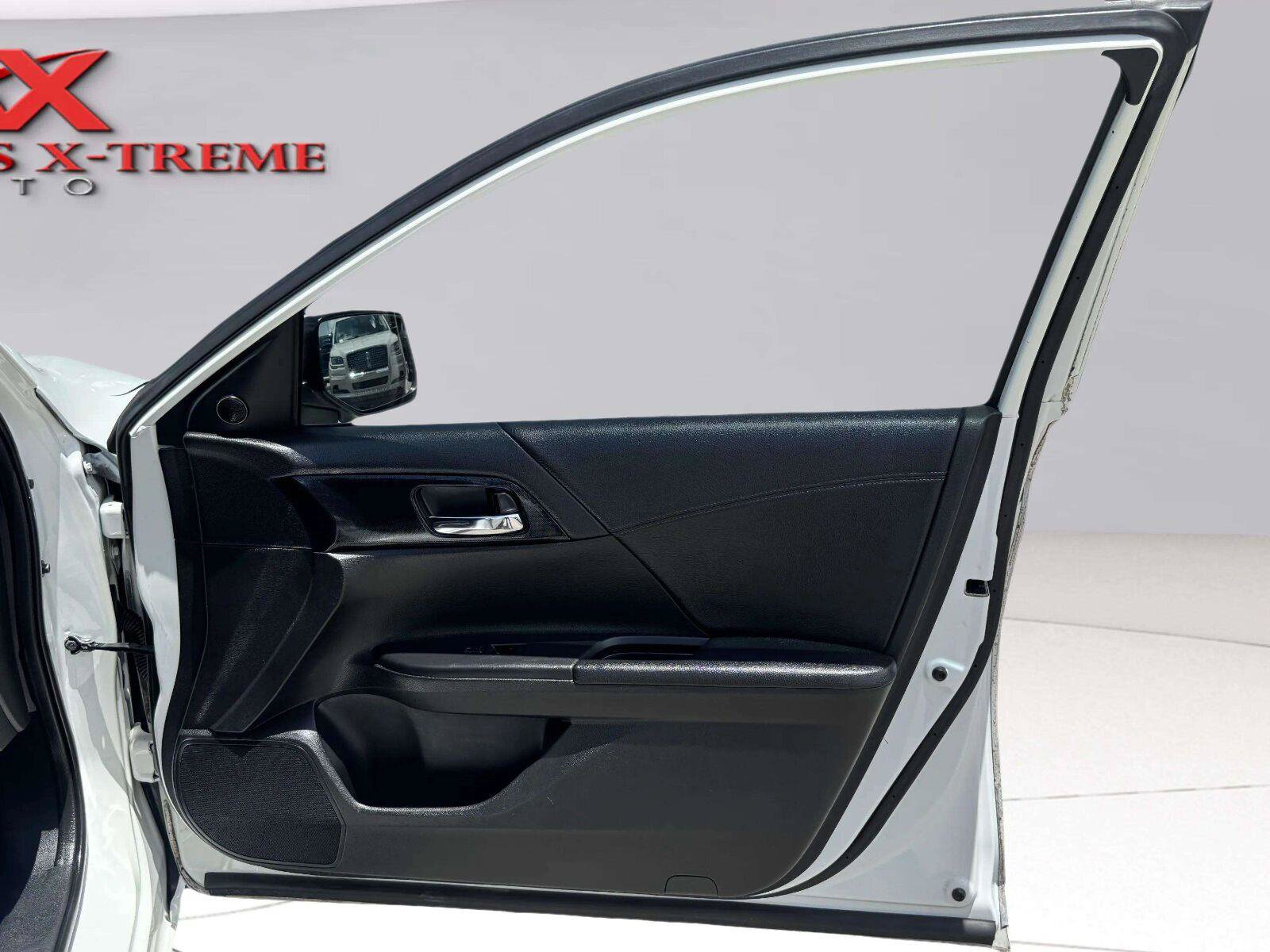 Used 2013 Honda Accord Sport image 54