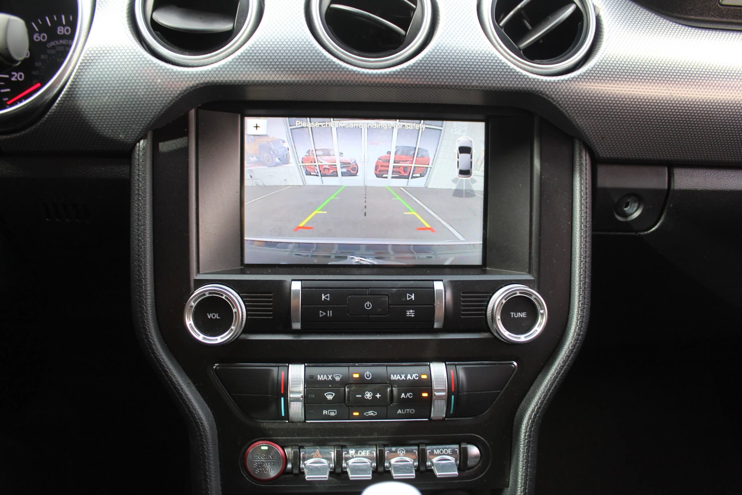 Used 2019 Ford Mustang Coupe w/ Equipment Group 101A RWD image 29