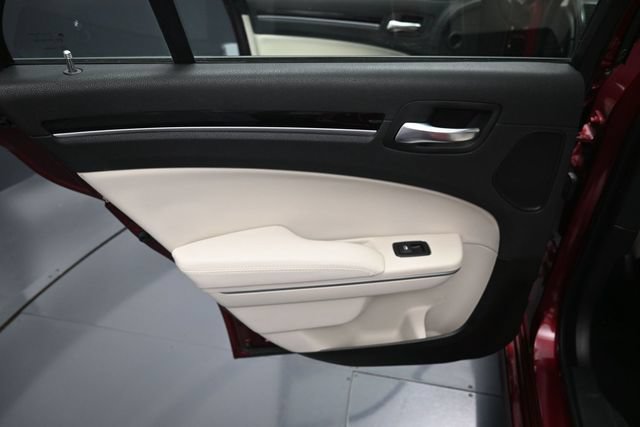 Used 2023 Chrysler 300 Touring L w/ Popular Equipment Group RWD image 29