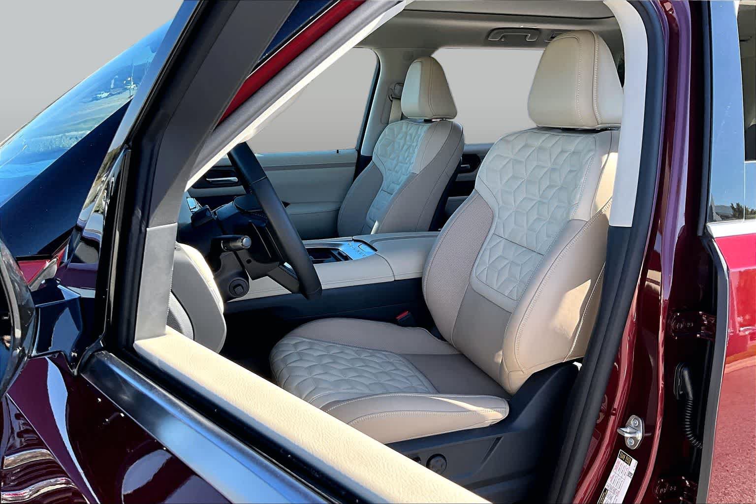 New 2026 Nissan Armada Platinum RWD image 9
