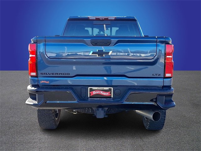 Used 2025 Chevrolet Silverado 2500 LTZ w/ LTZ Plus Package image 5