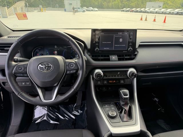 Used 2022 Toyota RAV4 SE w/ Weather & Moonroof Package AWD/4WD image 13
