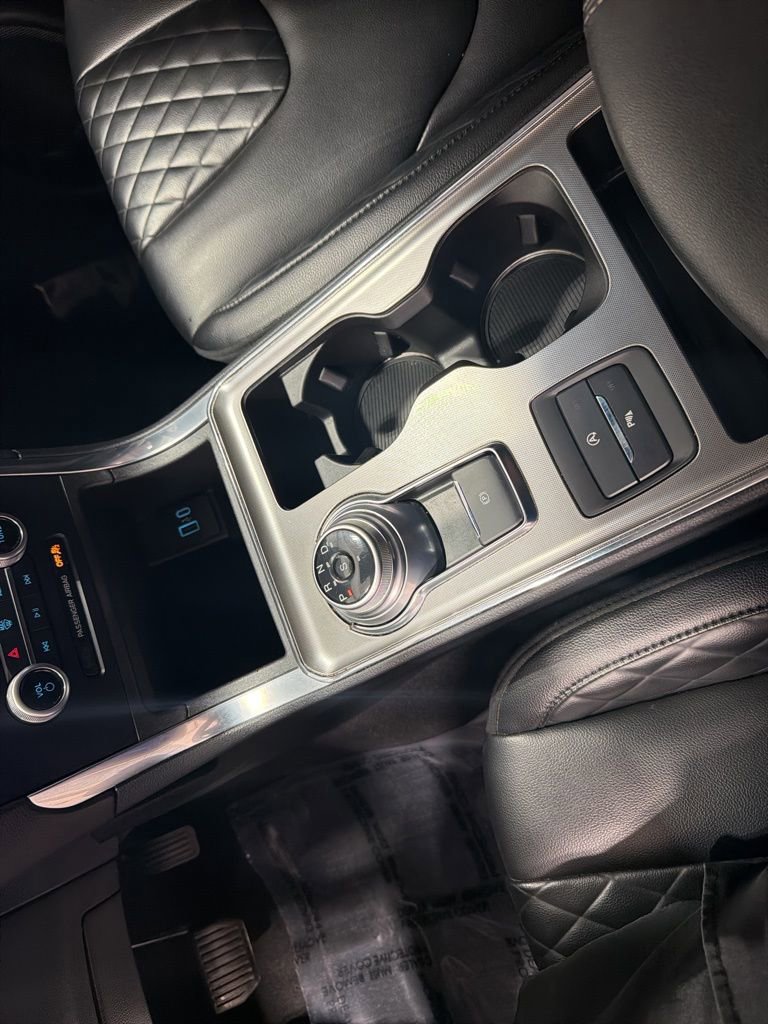 Used 2023 Ford Edge Titanium image 16