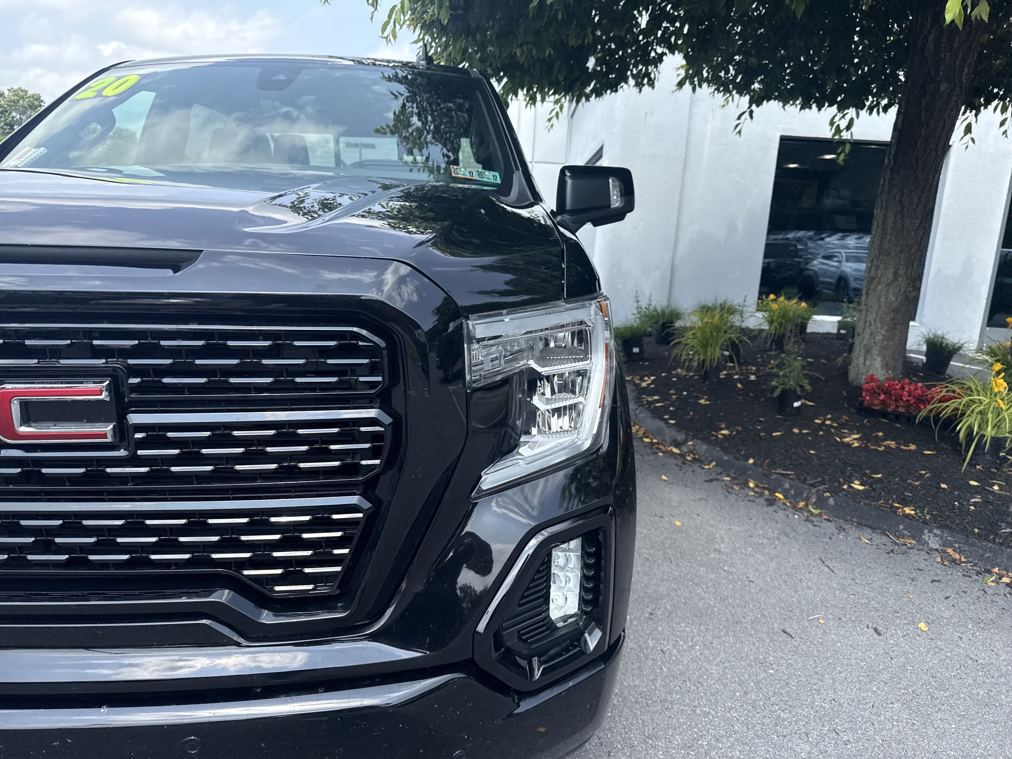 Used 2020 GMC Sierra 1500 AT4 w/ AT4 Premium Package AWD/4WD image 17
