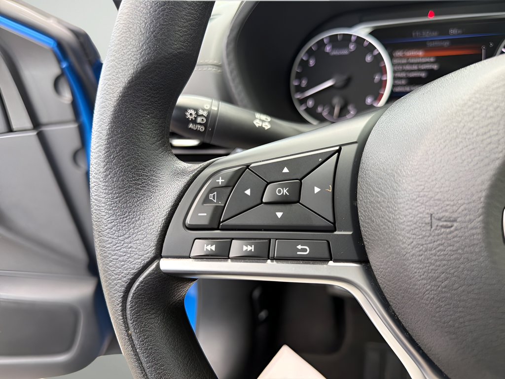 Certified 2025 Nissan Sentra SV FWD image 33