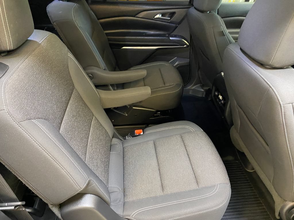 Used 2026 Chevrolet Traverse LT w/ Driver Confidence Package FWD image 27