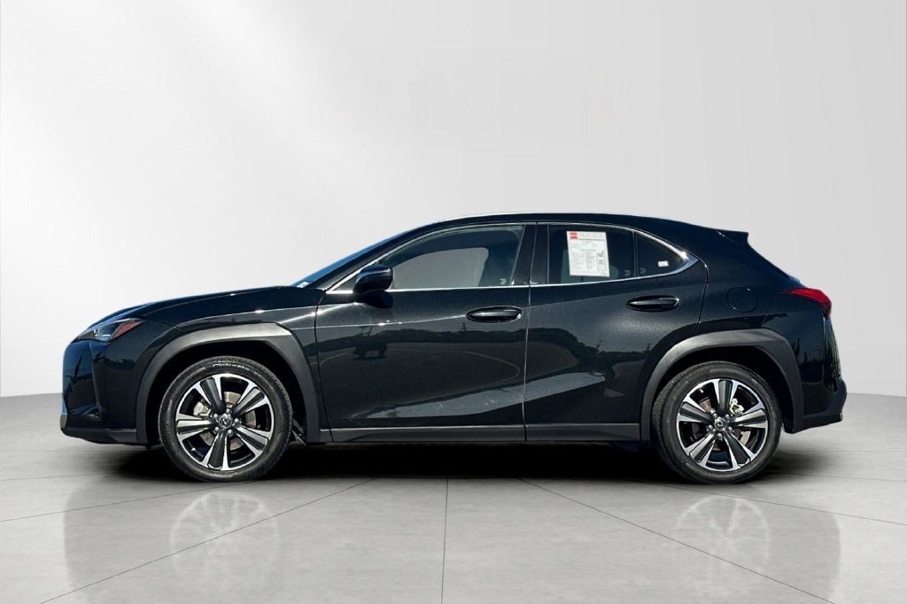 Used 2019 Lexus UX 200 w/ Premium Package FWD image 3