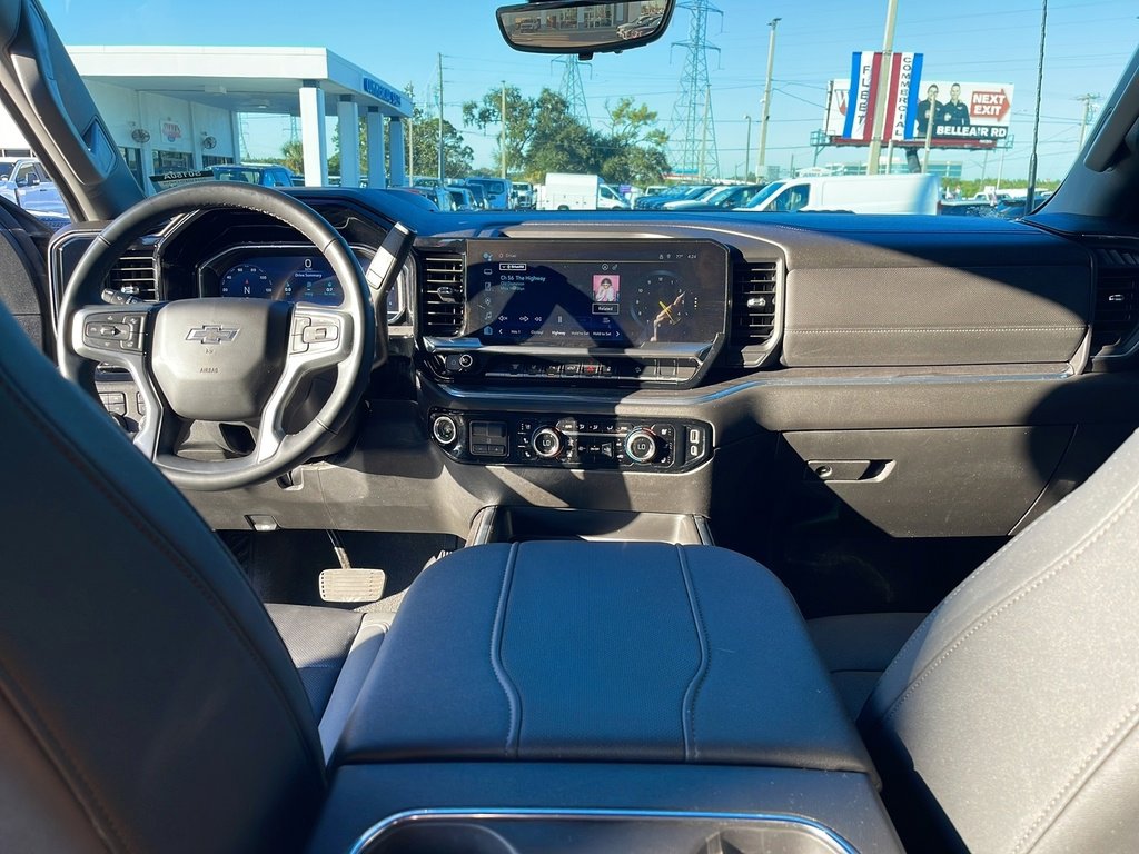 Used 2024 Chevrolet Silverado 2500 LTZ w/ LTZ Plus Package image 29