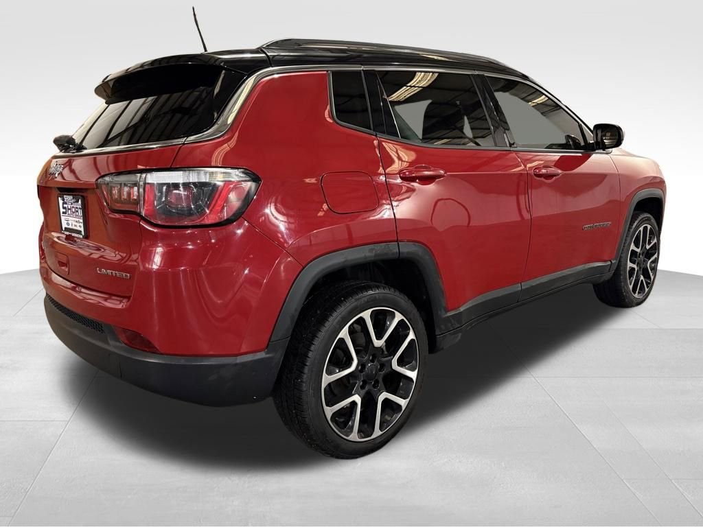 Used 2017 Jeep Compass Limited image 5