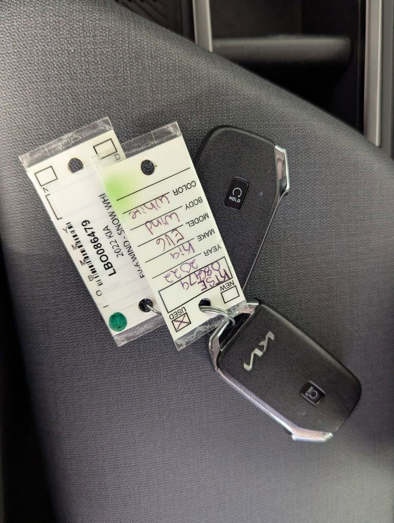 Used 2022 Kia EV6 Wind AWD/4WD image 25
