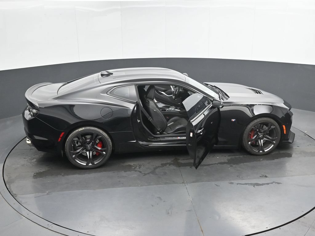 Used 2022 Chevrolet Camaro SS RWD image 52