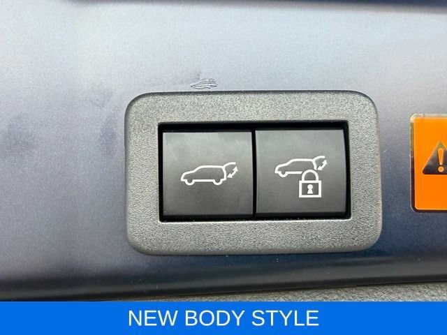 Used 2026 Toyota RAV4 XLE Premium AWD/4WD image 8