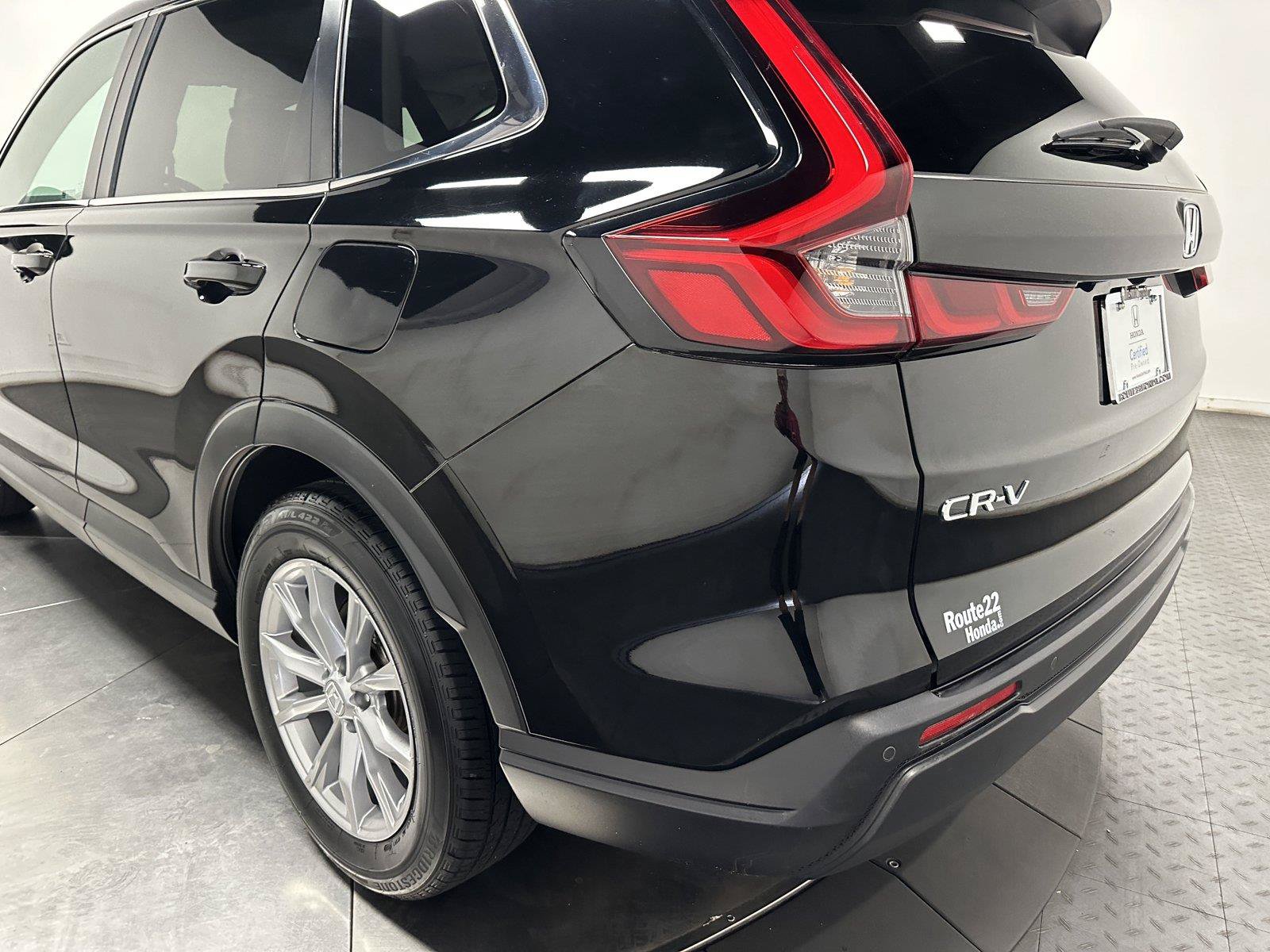 Used 2023 Honda CR-V EX-L image 10