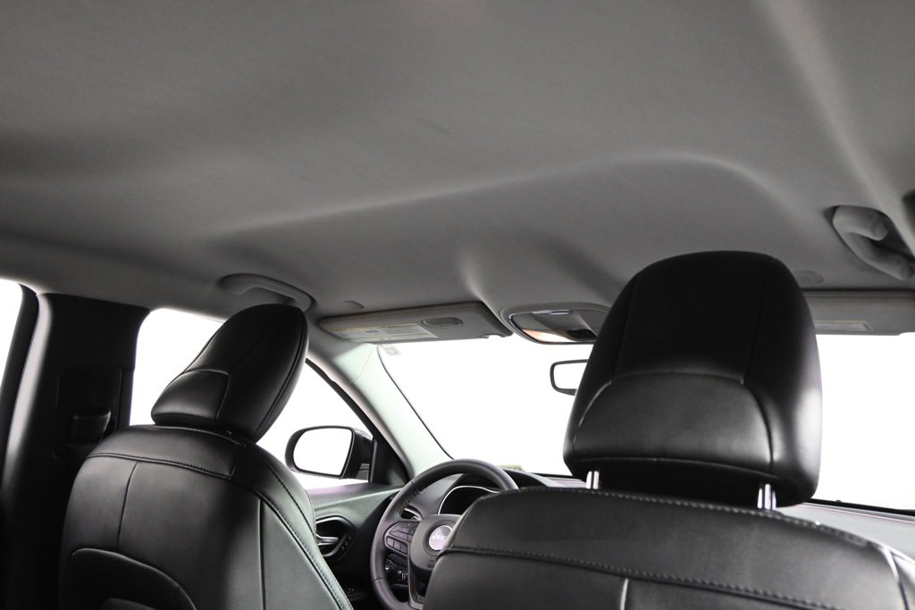 Used 2022 Jeep Cherokee Trailhawk w/ Sound & Nav Group image 16