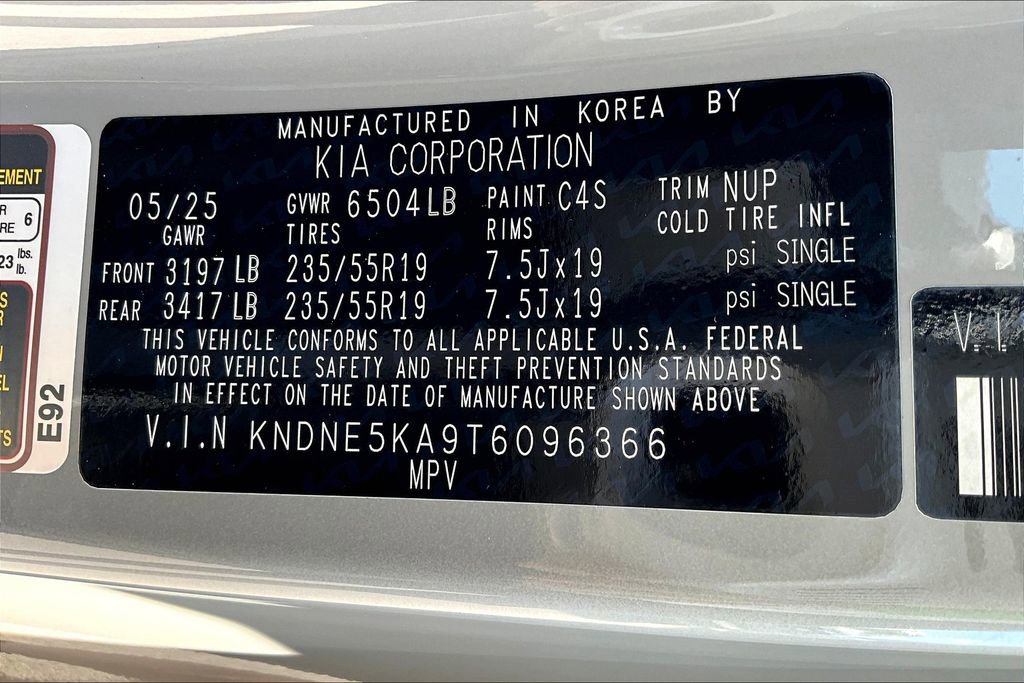 New 2026 Kia Carnival SX w/ SX Dark Edition Package FWD image 18