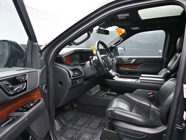 Used 2023 Lincoln Navigator Reserve image 12