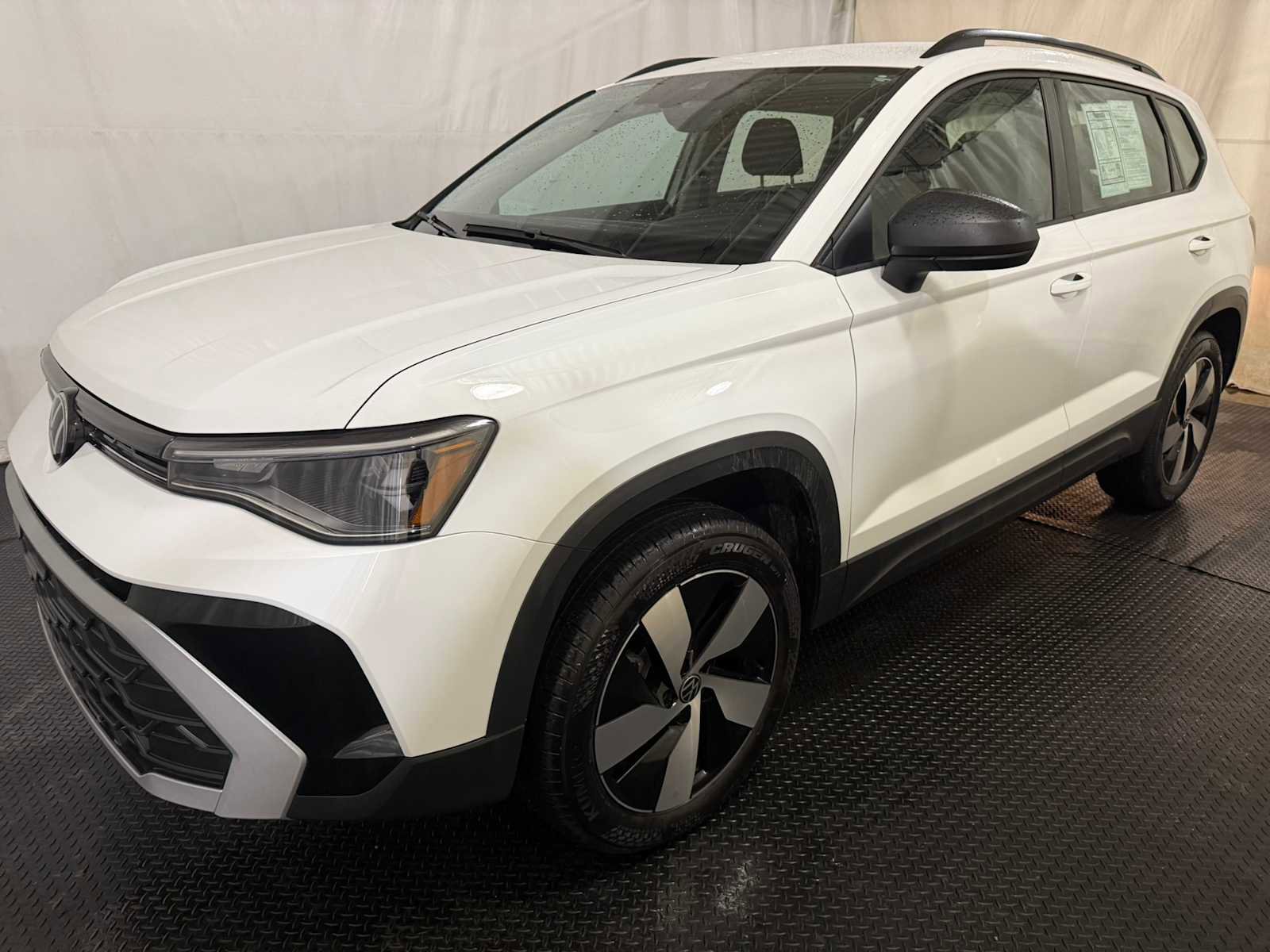 Certified 2025 Volkswagen Taos S image 6