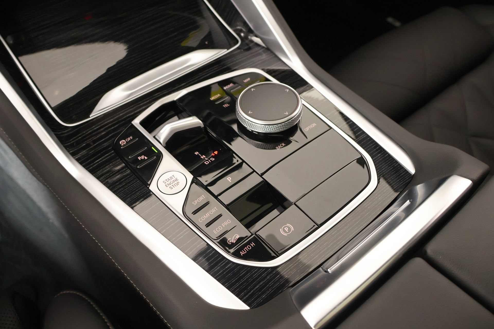 New 2027 BMW X6 xDrive40i AWD/4WD image 8