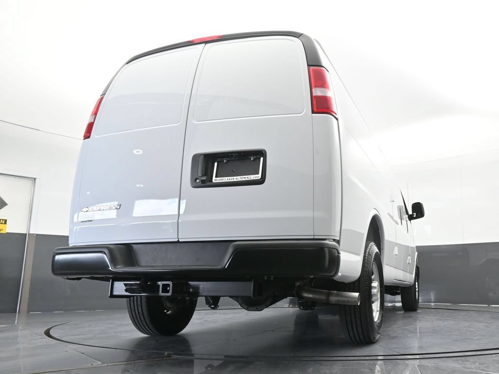 New 2026 Chevrolet Express 2500 Extended w/ Driver Convenience Package RWD image 56