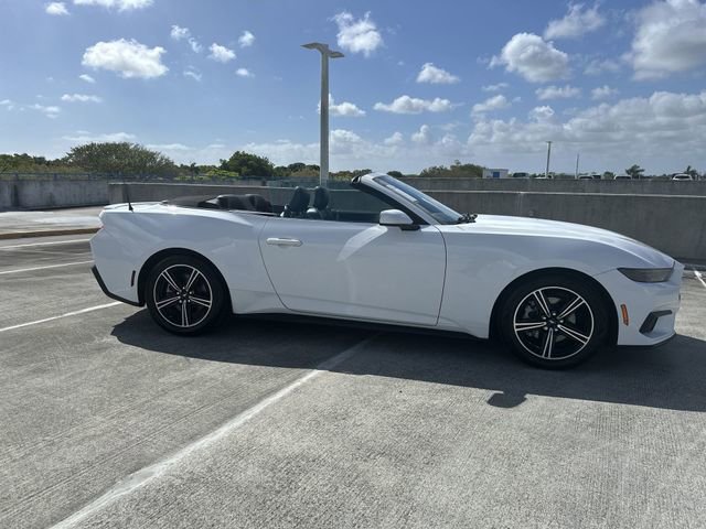 Used 2025 Ford Mustang Premium image 15