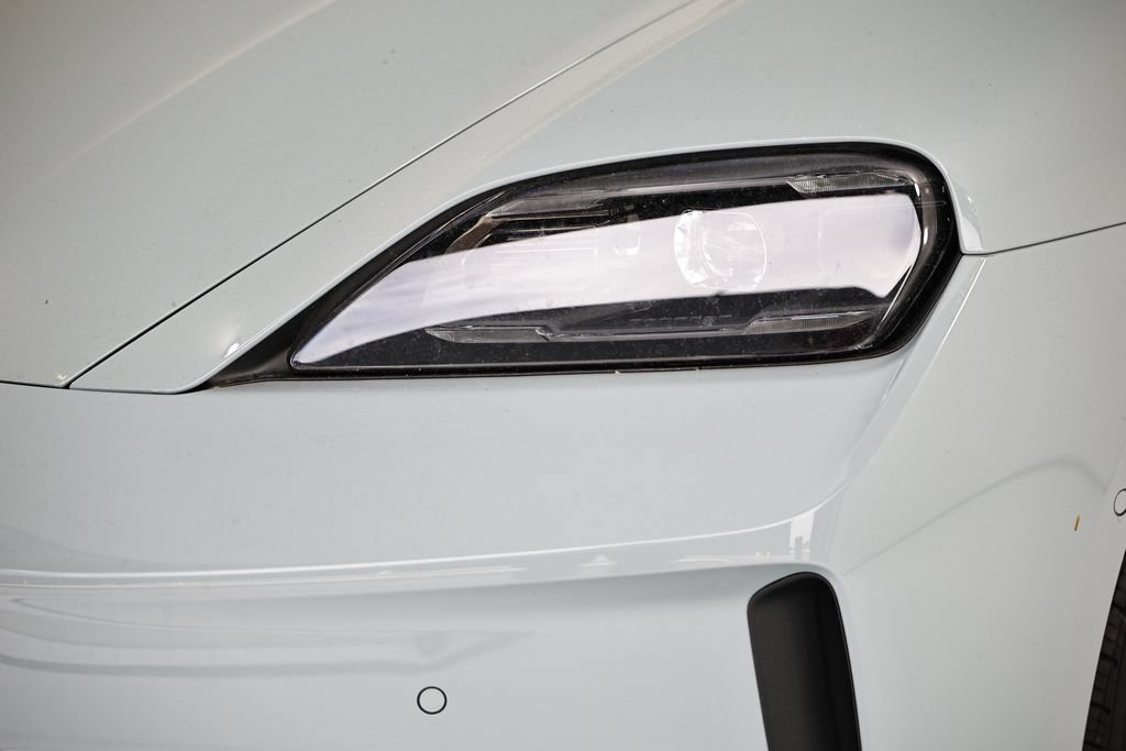 New 2026 Porsche Taycan RWD image 11