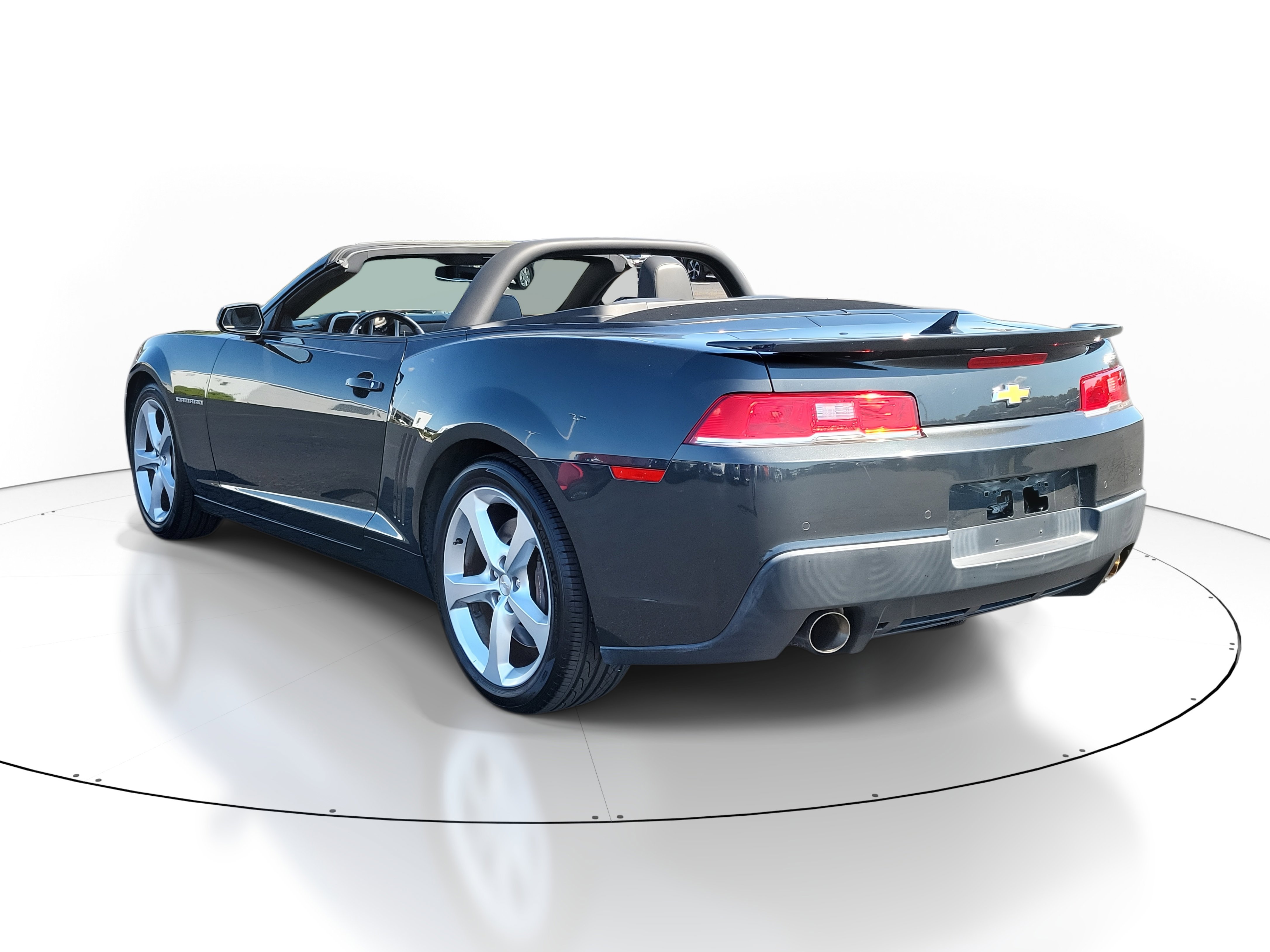 Used 2015 Chevrolet Camaro SS image 3