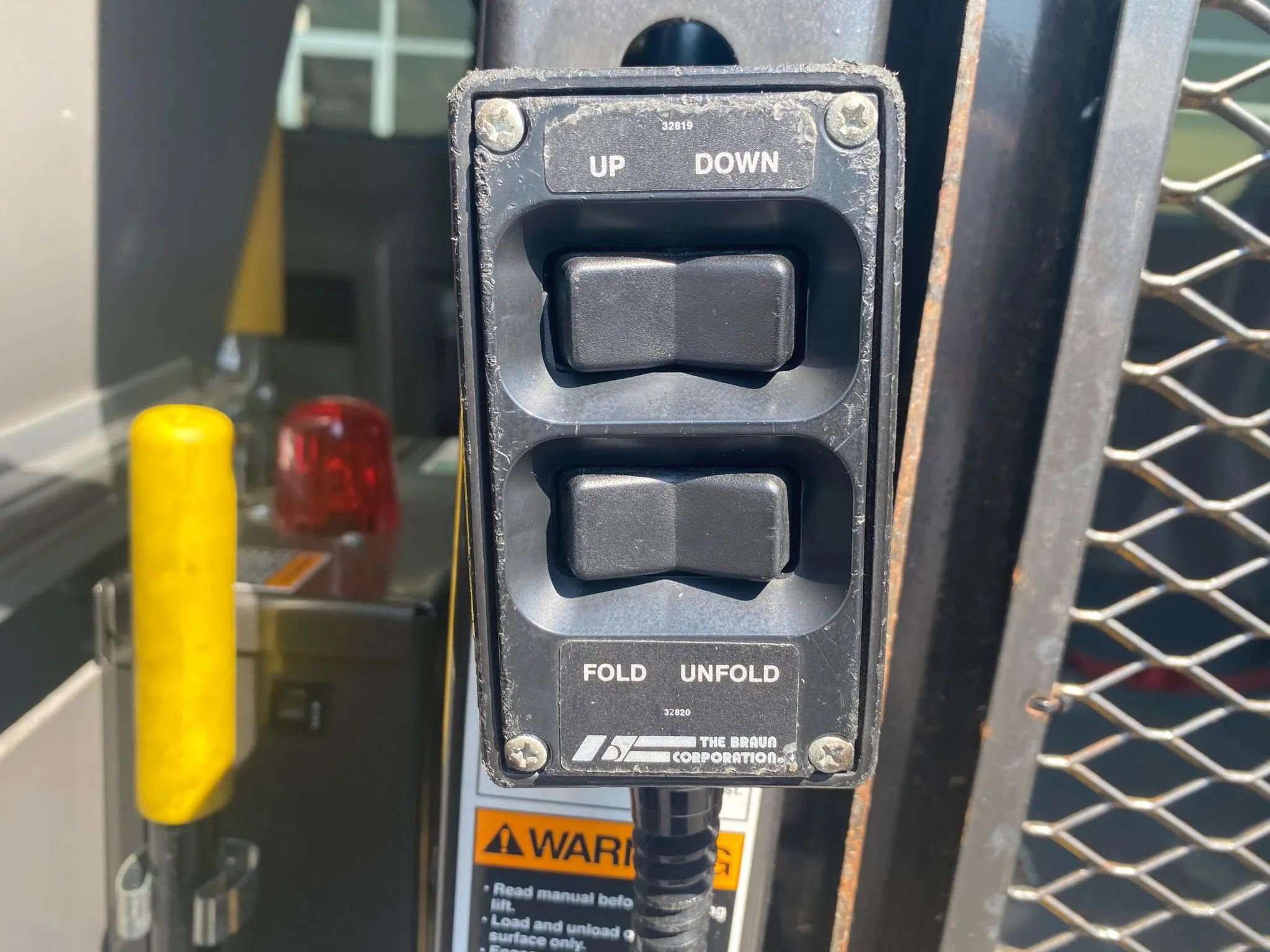 Used 2013 Ford E-350 and Econoline 350 Extended Super Duty w/ PWR Group RWD image 23