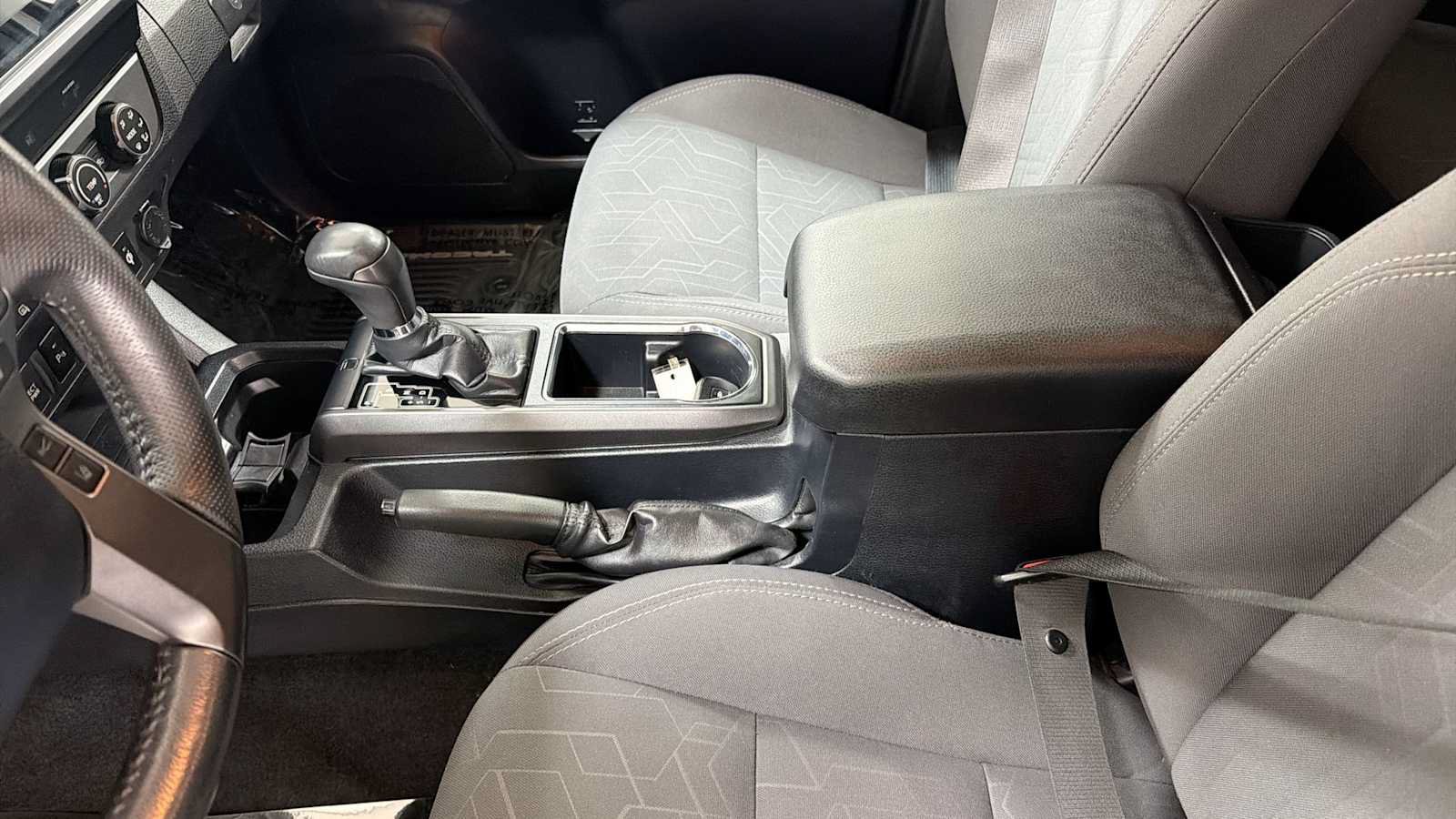 Certified 2019 Toyota Tacoma TRD Sport w/ Technology Package AWD/4WD image 23