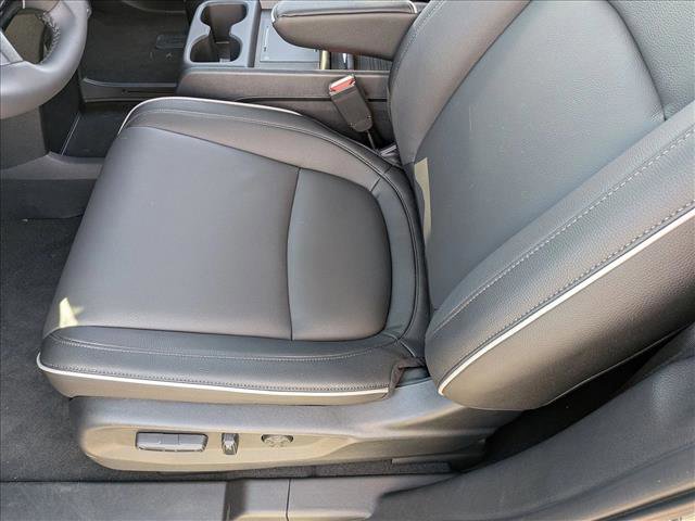 New 2026 Honda Odyssey Touring image 4