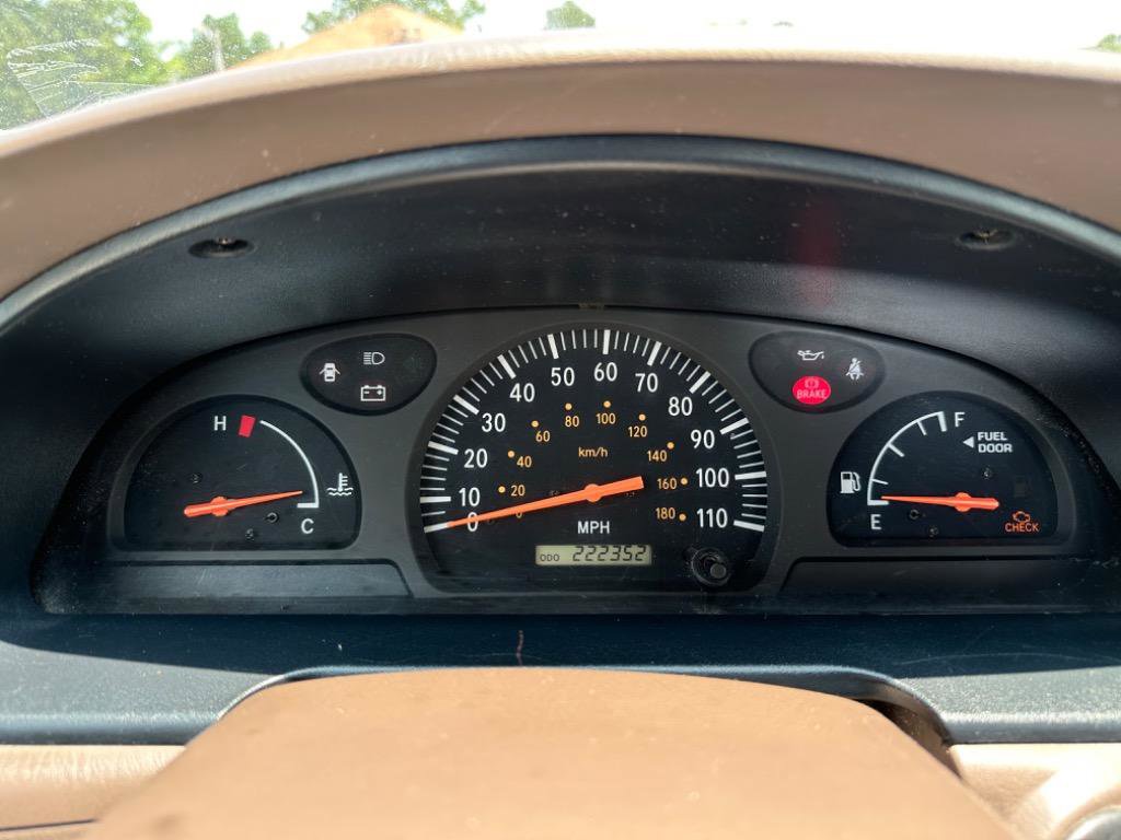 Used 2002 Toyota Tundra 2WD Regular Cab image 3