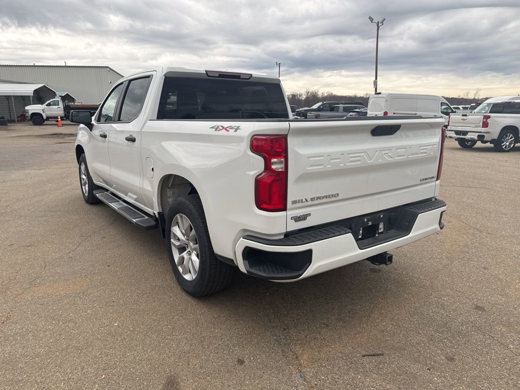 Used 2022 Chevrolet Silverado 1500 Custom image 2