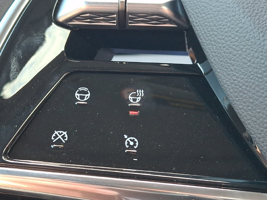 New 2027 Cadillac Optiq Luxury AWD/4WD image 13